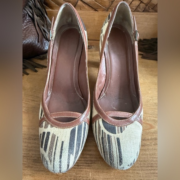 Banana Republic Linen and Leather Brown Pumps Size 7.5 - Picture 9 of 9
